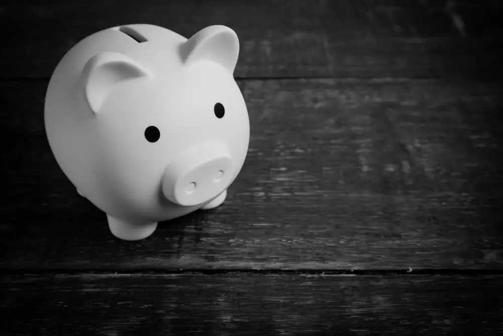 Pourquoi l'épargne de précaution est indispensable pour faire face aux imprévus. Montant recommandé, supports adaptés, erreurs à éviter et conseils pratiques.